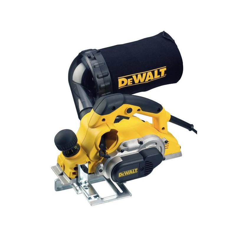 DEWALT STRUG 1050W 82mm D26500 